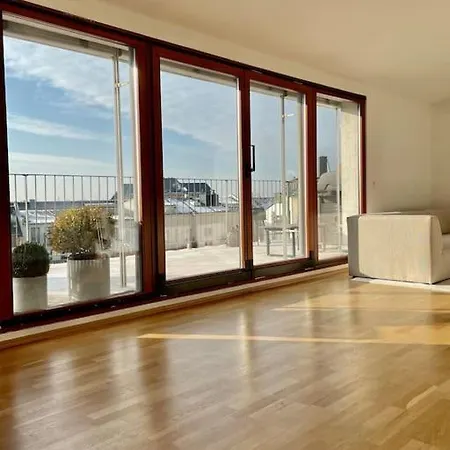 Penthouse Am Waldplatz Apartment