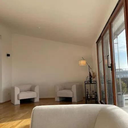 Penthouse Am Waldplatz Apartment Leipzig